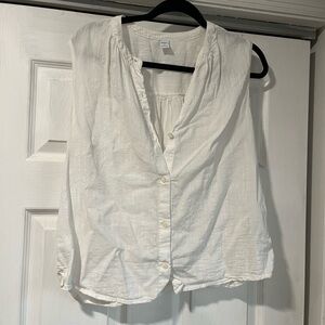 White sleeveless// button up